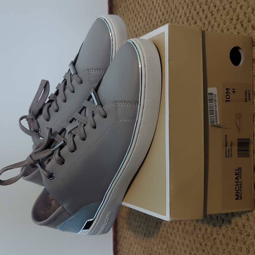 Michael Kors Scout Leather Sneaker